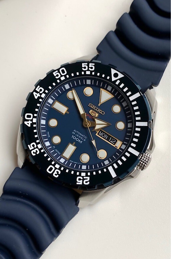 ساعة SEIKO رجالي 935