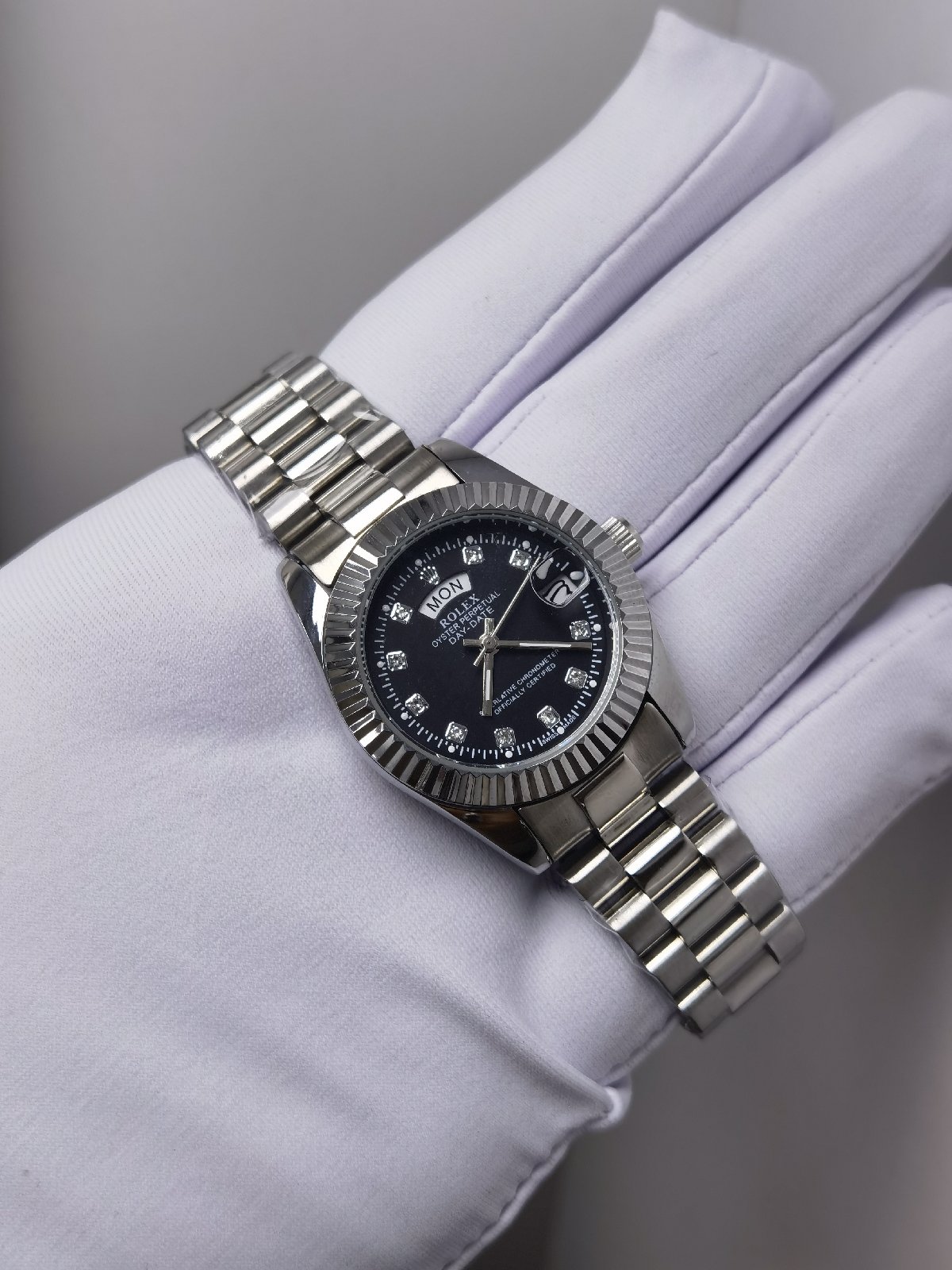 ساعة نسائية W65