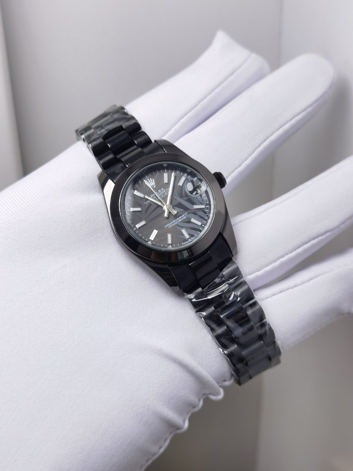 ساعة نسائية W70