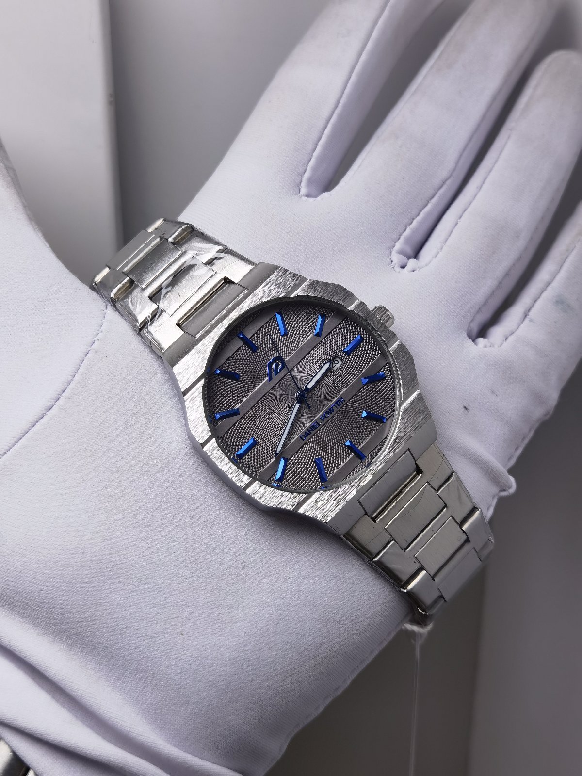 ساعة رجالية M23