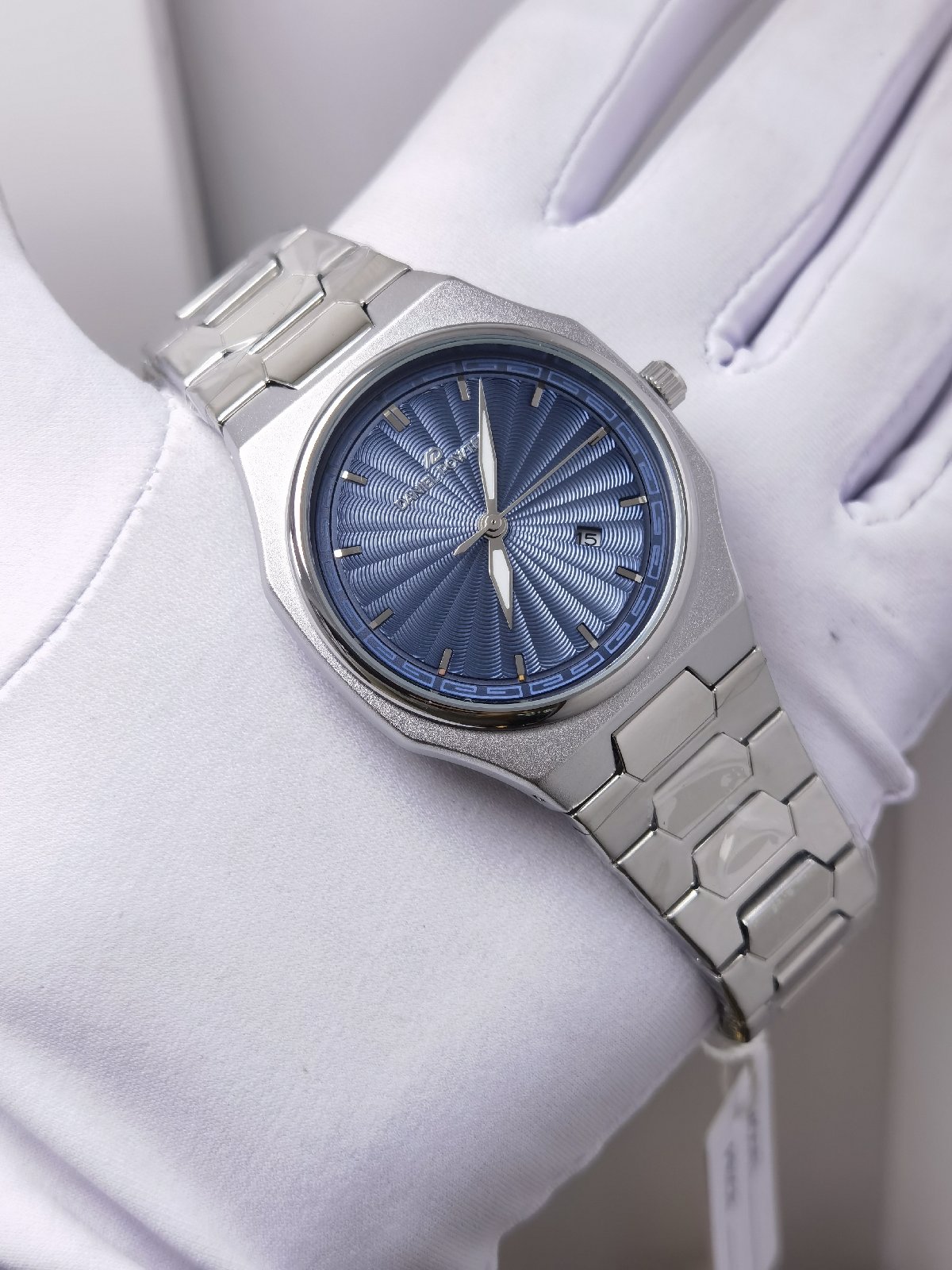 ساعة رجالية M26