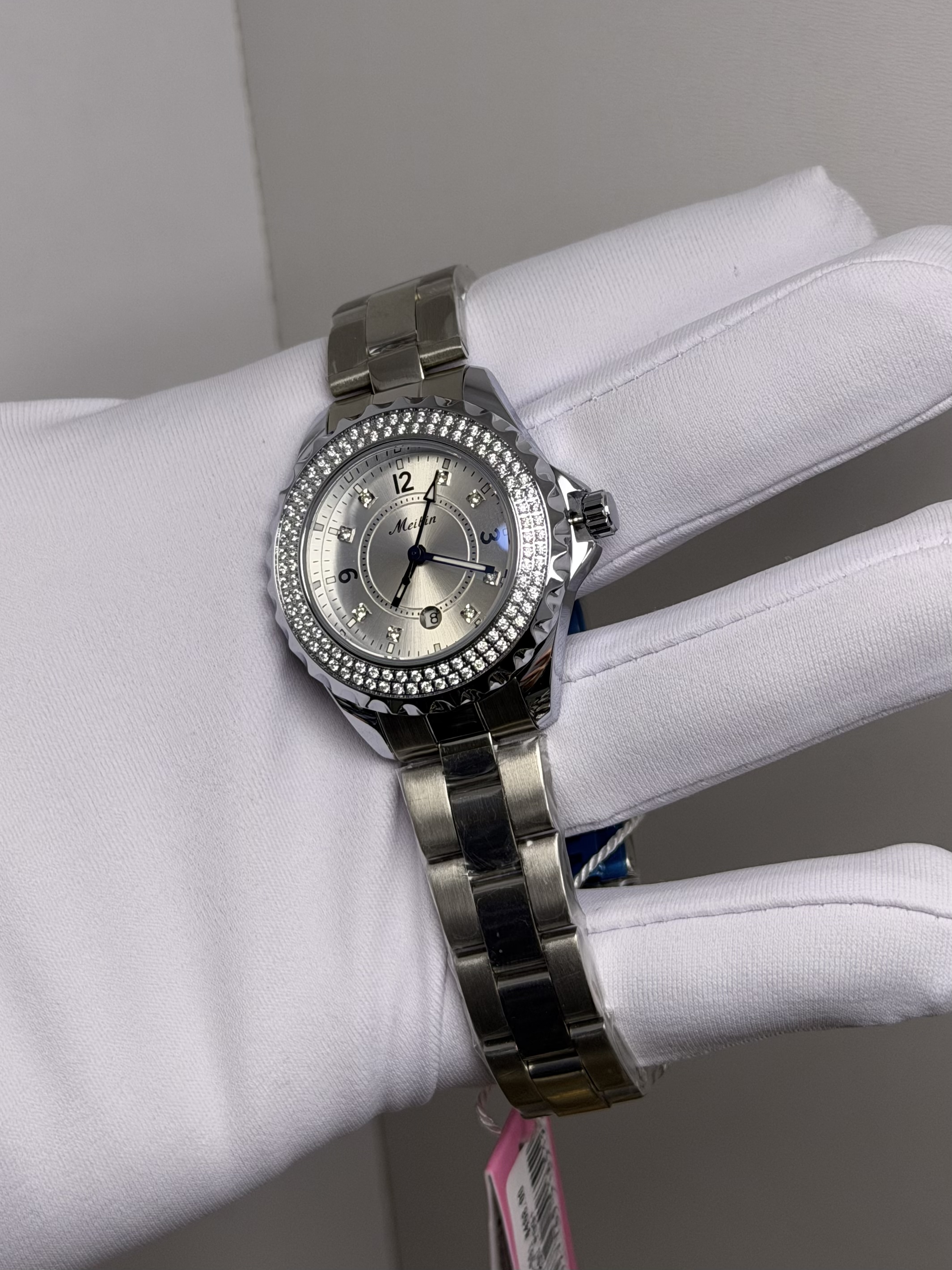 ساعة نسائية W03