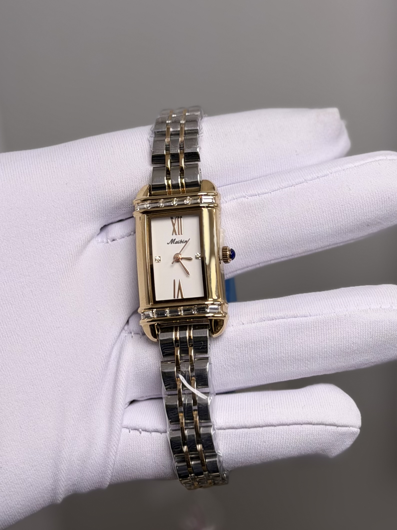 ساعة نسائية W09