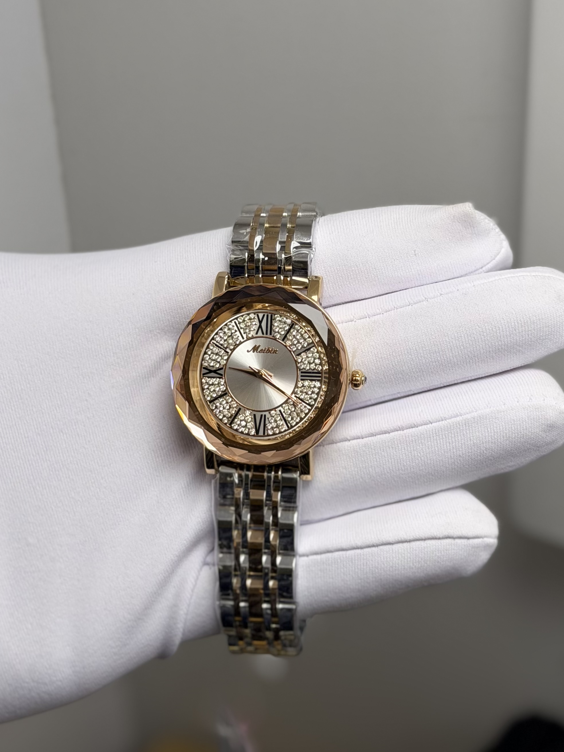 ساعة نسائية W14